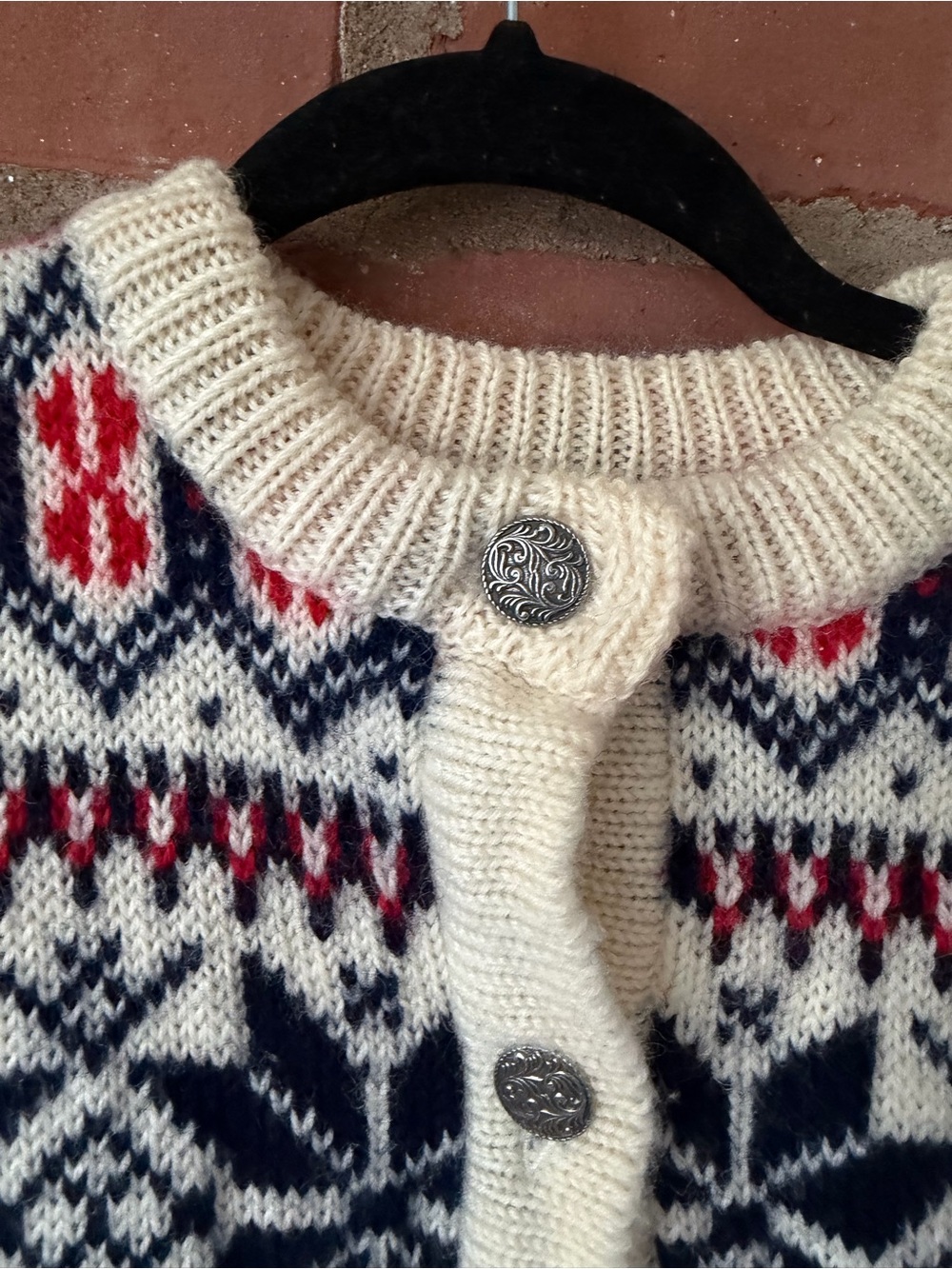 Dale of Norway Cream, Navy & Red Fair Isle Cardigan USA small - Picture 3 of 10
